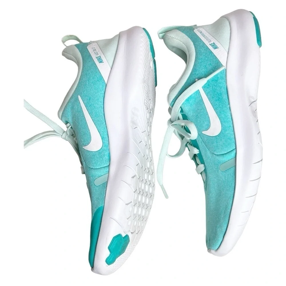 Nike Flex Experience Run 8 Shoe Teal/White Size 6